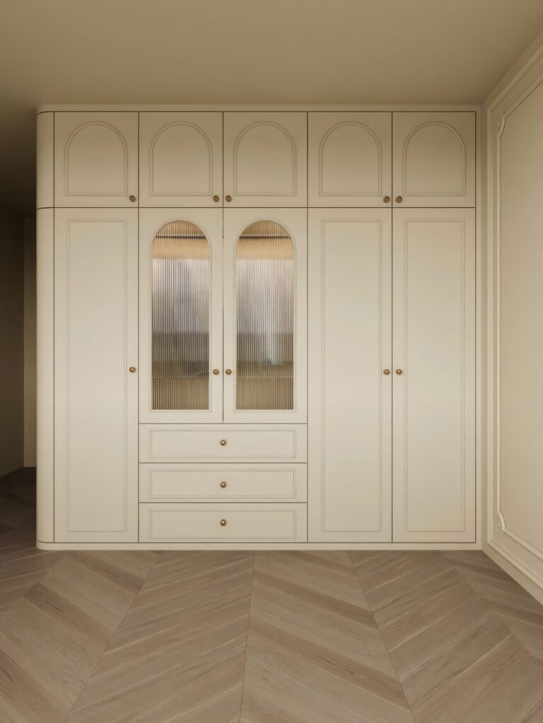 Kích thước: D2m x C2m4 x S60cm
Chất liệu: MDF melamine lõi xanh chống ẩm, cánh chạy pano, kính mỹ thuật
Giá: 17.000.000đ