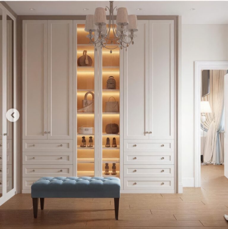 Kích thước: D2m4 x C2m4 x S60cm
Chất liệu: MDF melamine lõi xanh chống ẩm, cánh chạy pano, kính cường lực
Giá: 20.000.000đ